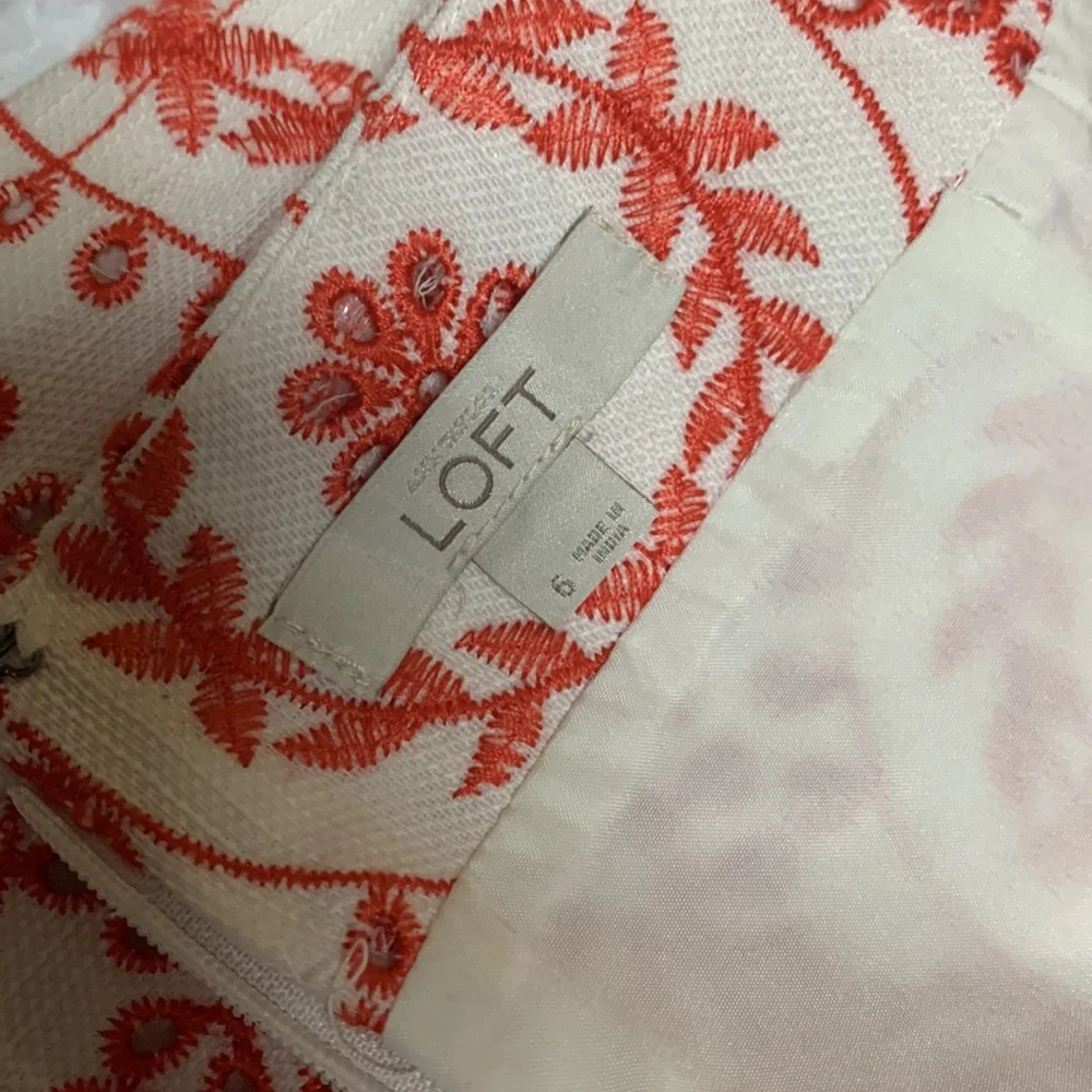 LOFT~Gooooorgeous Embroidered, Scalloped Skirt - Picture 4 of 10